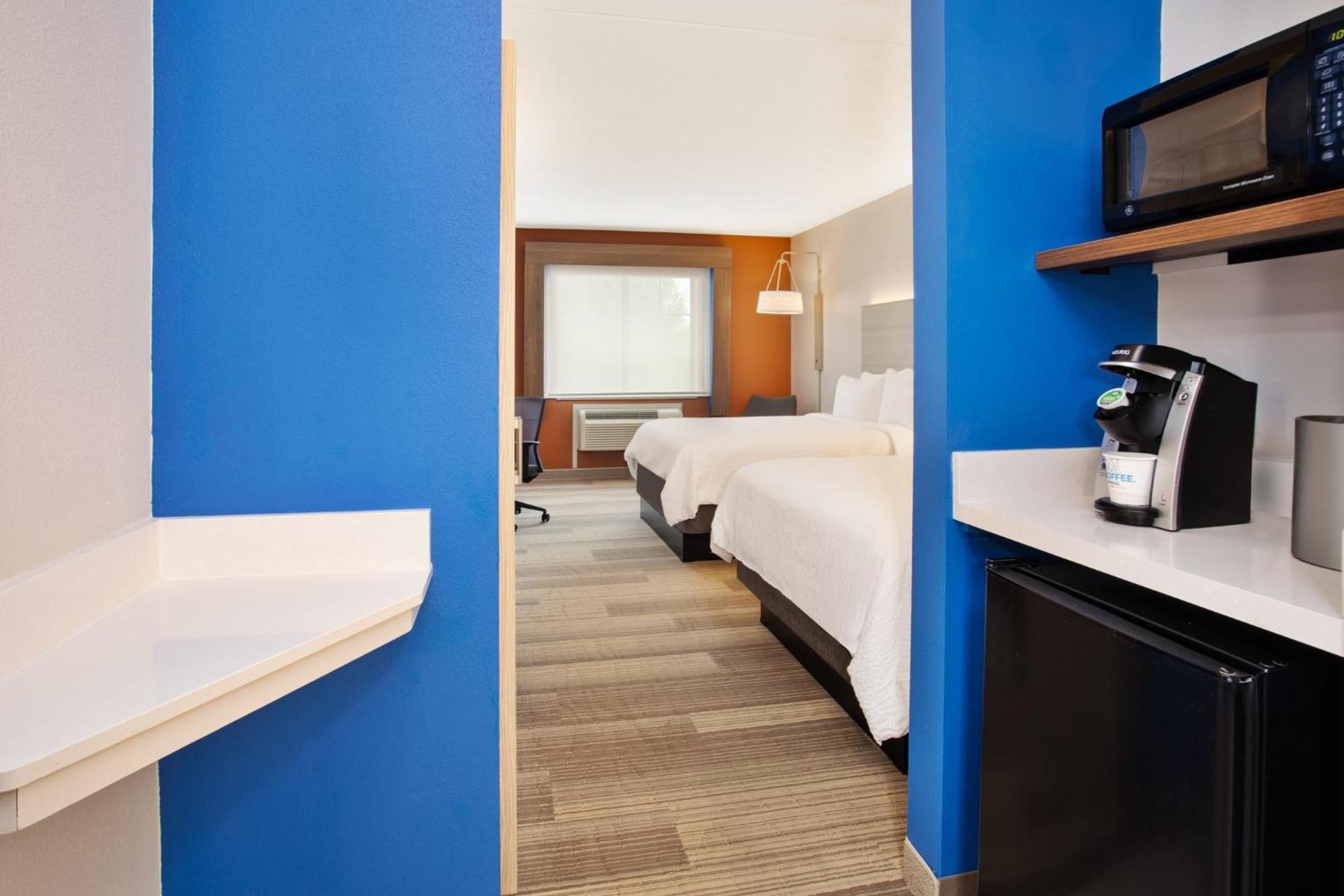 Holiday Inn Express Hotel & Suites Rochester Webster By Ihg Eksteriør billede