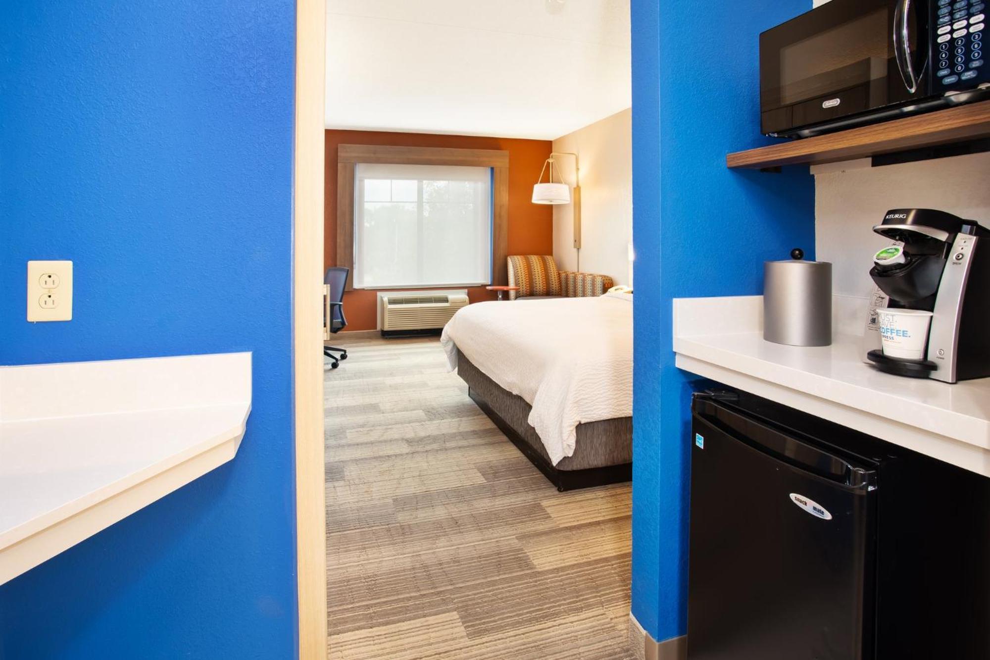 Holiday Inn Express Hotel & Suites Rochester Webster By Ihg Eksteriør billede
