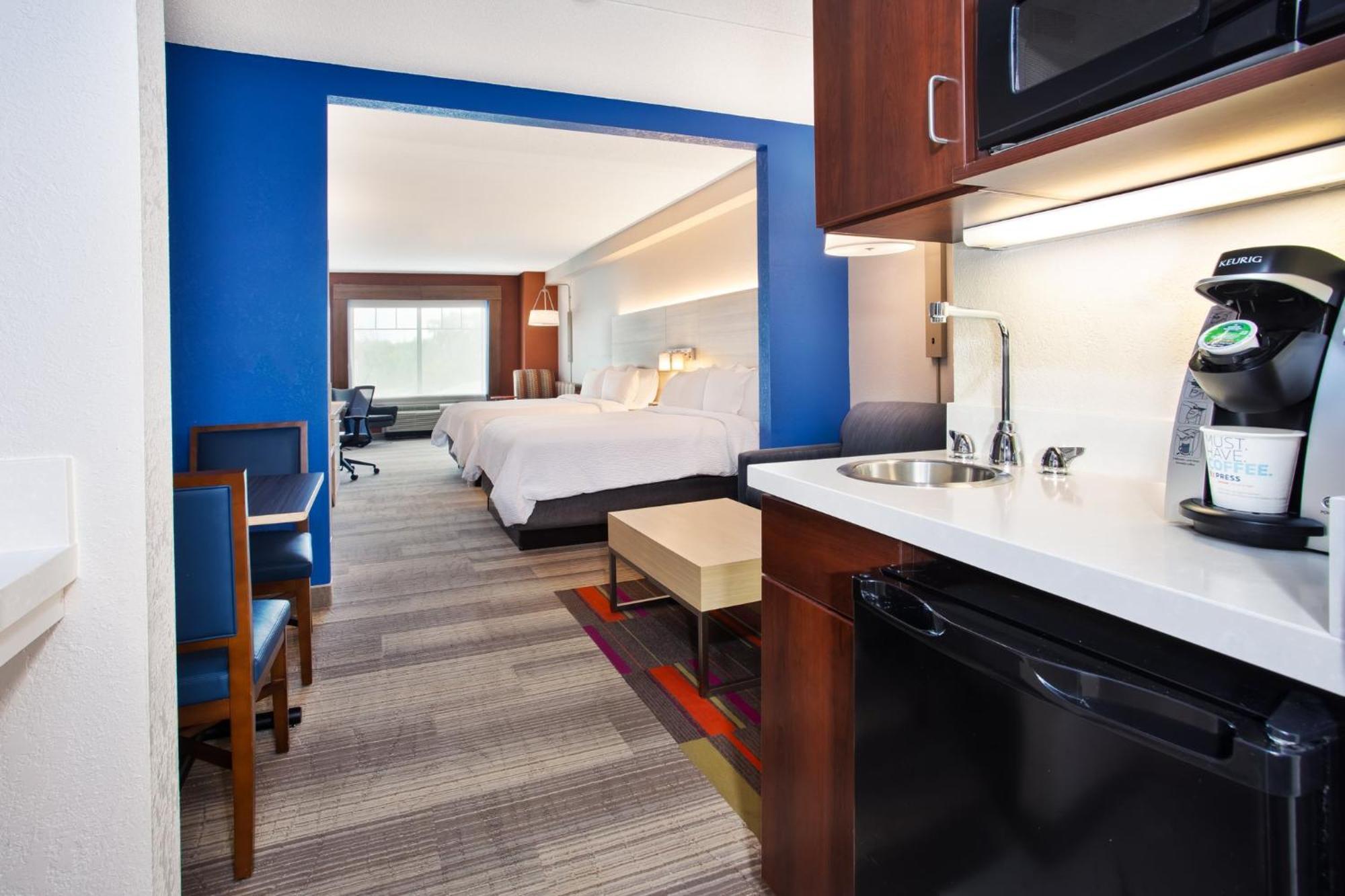 Holiday Inn Express Hotel & Suites Rochester Webster By Ihg Eksteriør billede