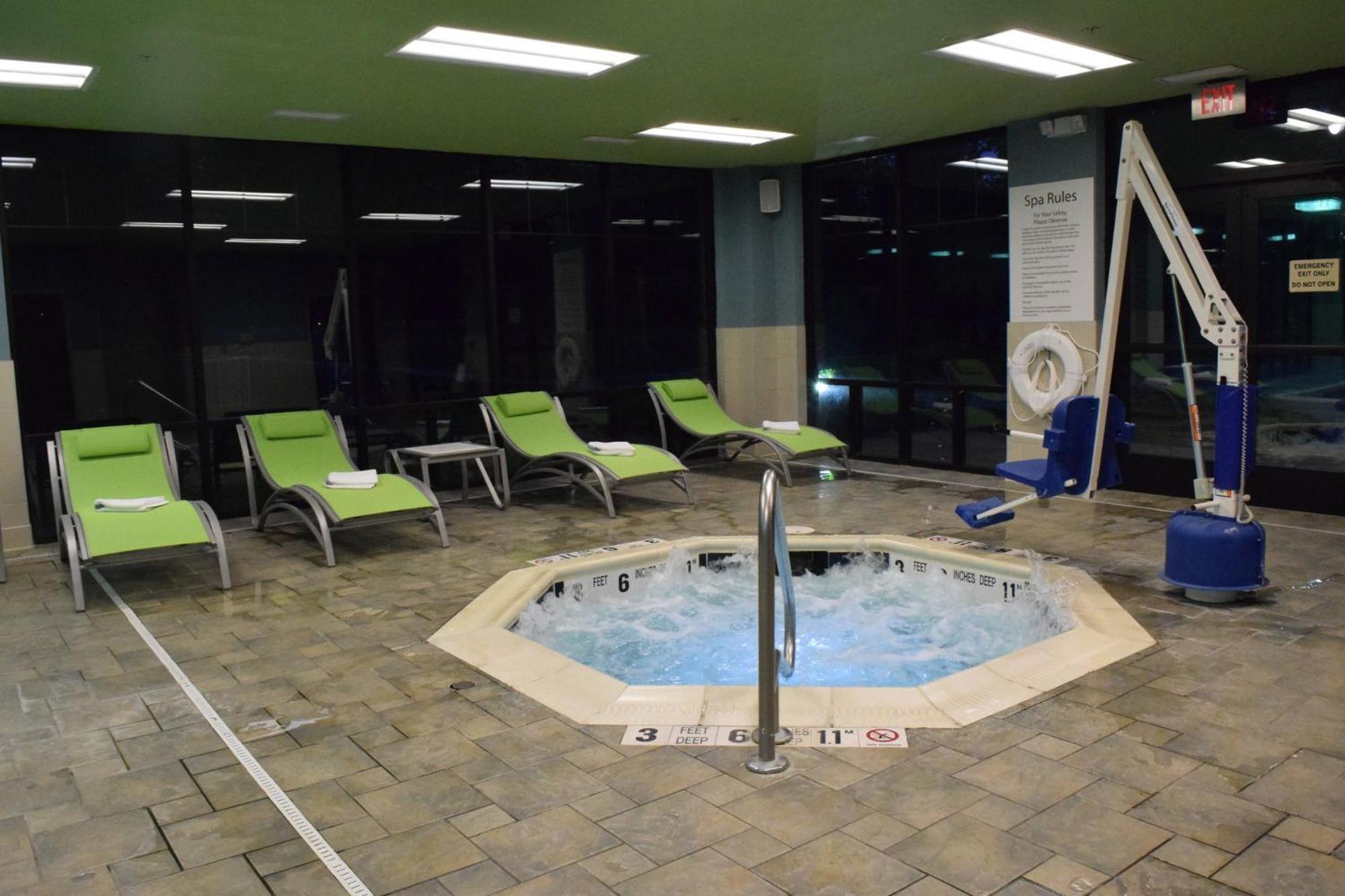 Holiday Inn Express Hotel & Suites Rochester Webster By Ihg Eksteriør billede