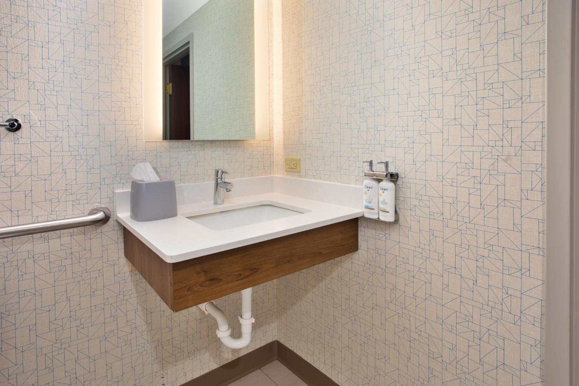 Holiday Inn Express Hotel & Suites Rochester Webster By Ihg Eksteriør billede