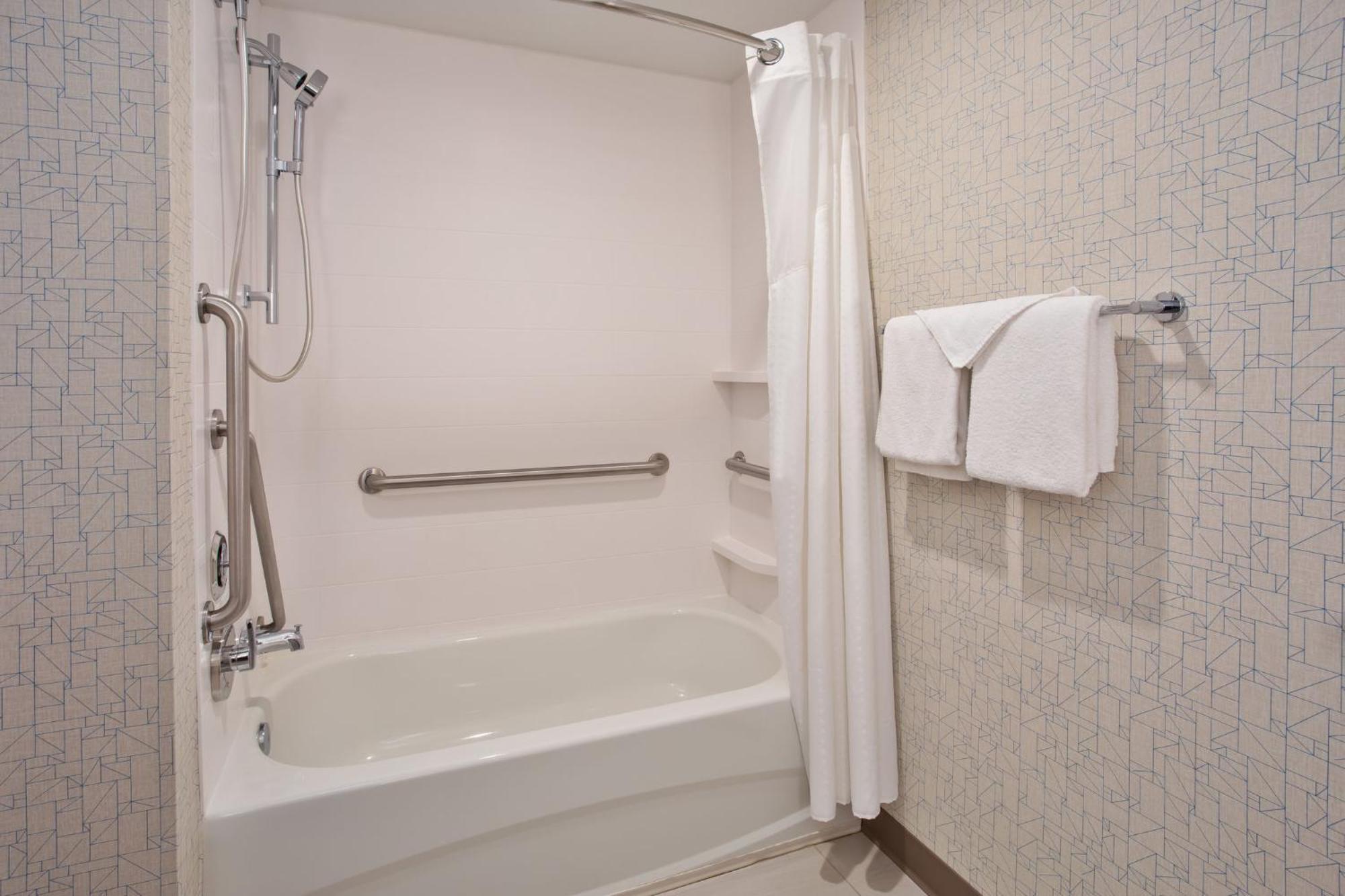 Holiday Inn Express Hotel & Suites Rochester Webster By Ihg Eksteriør billede