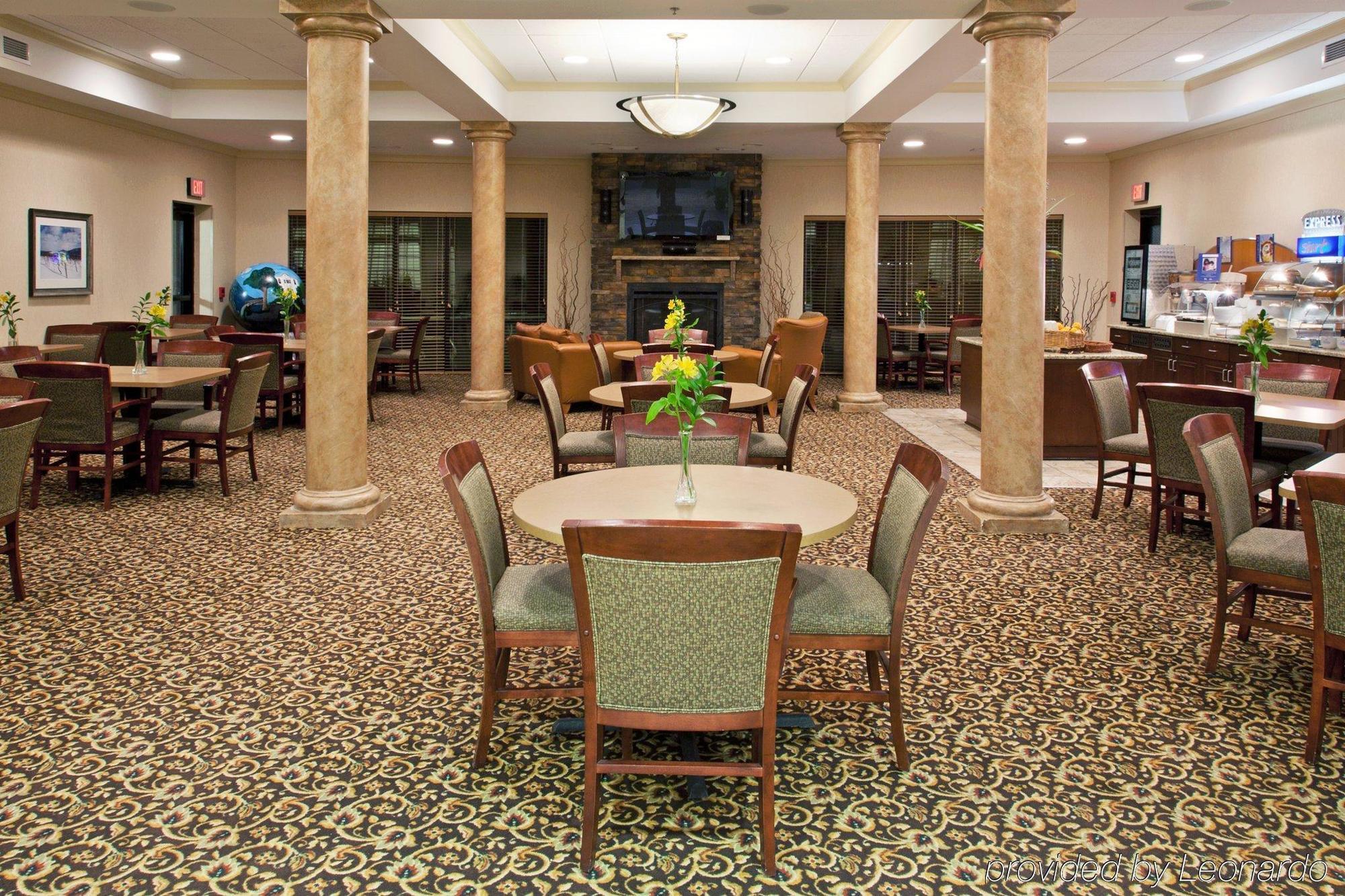Holiday Inn Express Hotel & Suites Rochester Webster By Ihg Eksteriør billede
