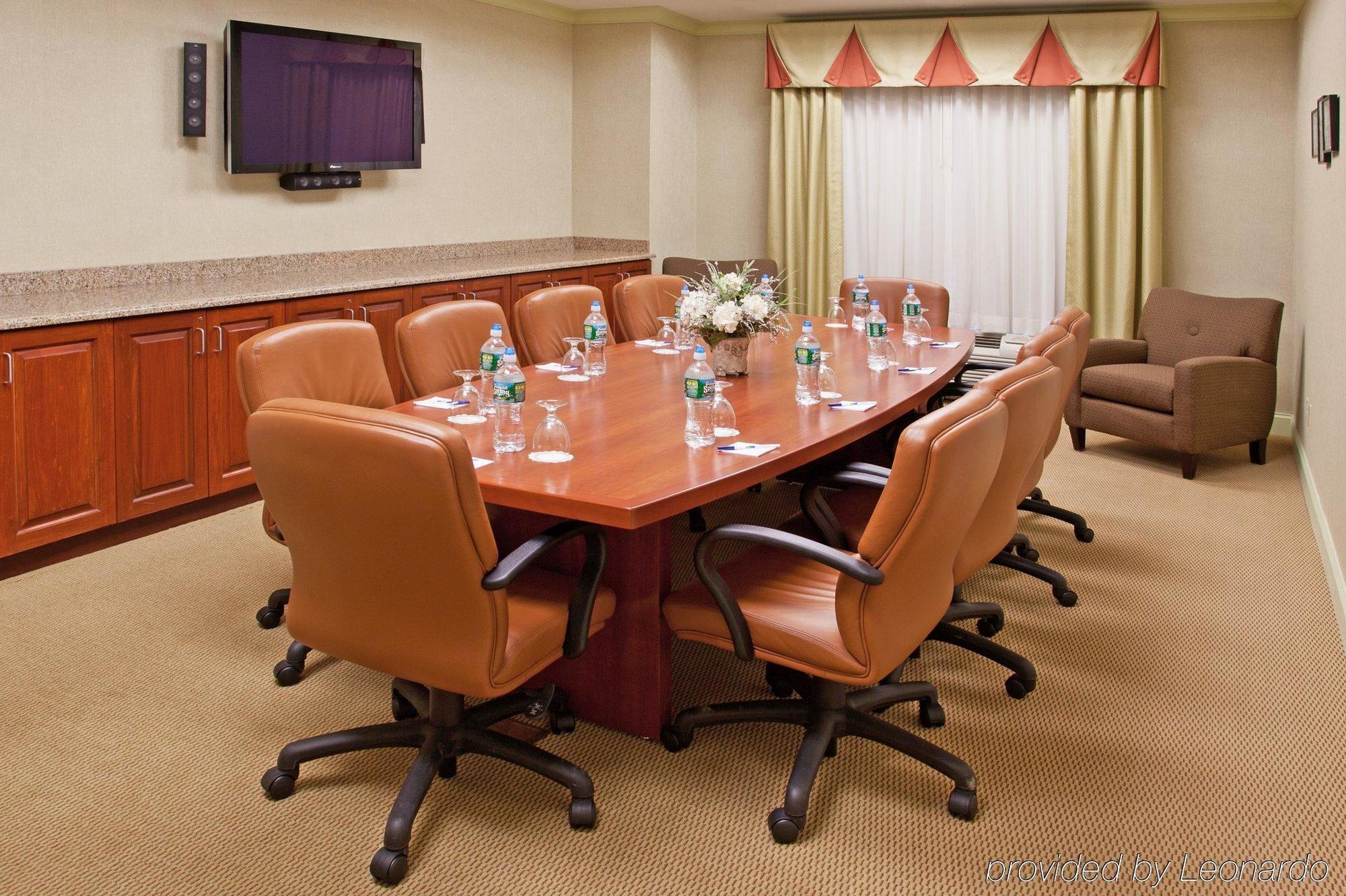 Holiday Inn Express Hotel & Suites Rochester Webster By Ihg Eksteriør billede