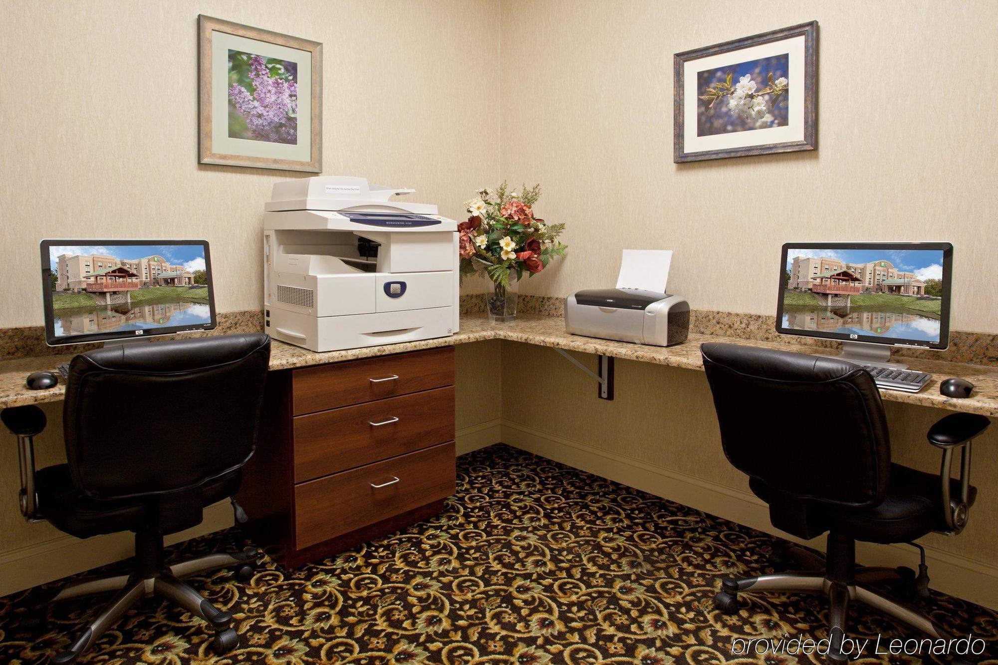 Holiday Inn Express Hotel & Suites Rochester Webster By Ihg Eksteriør billede